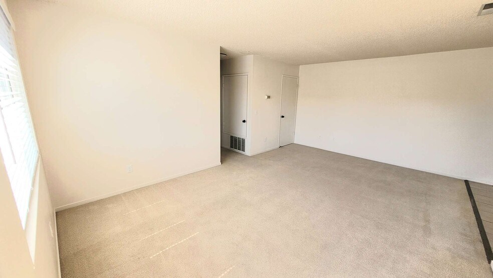 Building Photo - 90 Dockside Cir