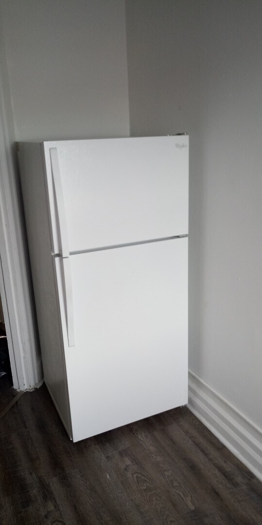 Building Photo - 103 W. 27th St.