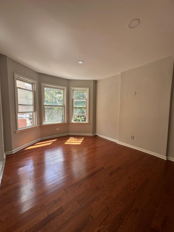 Building Photo - 3095 Heath Ave