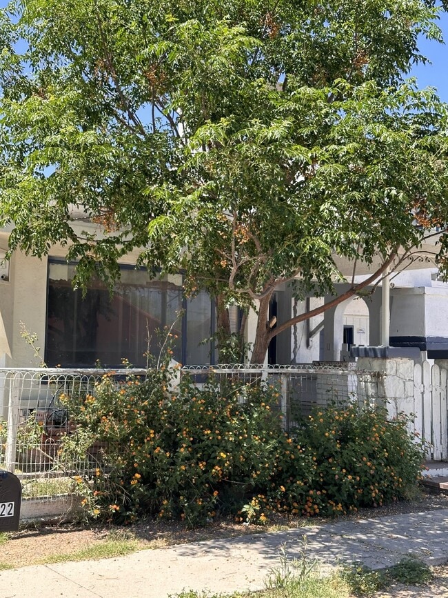 Building Photo - Delightful and Cozy 3bdrm 1bath Home For Rent in S Tucson!