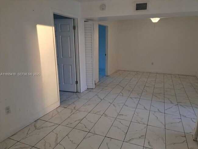 Building Photo - 301 NW 177th St