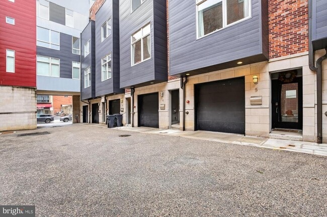 Building Photo - 151 N 2nd St