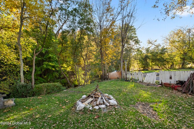 Building Photo - 776 Pawling Ave