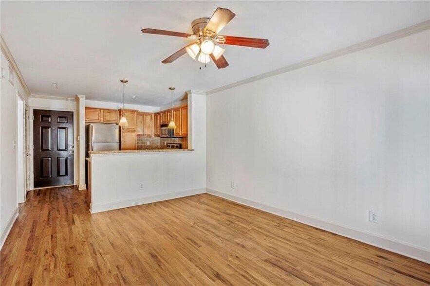 Building Photo - 48 Peachtree Ave NE