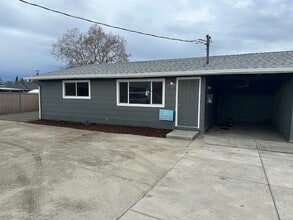 Building Photo - 1733 Crater Lake Ave