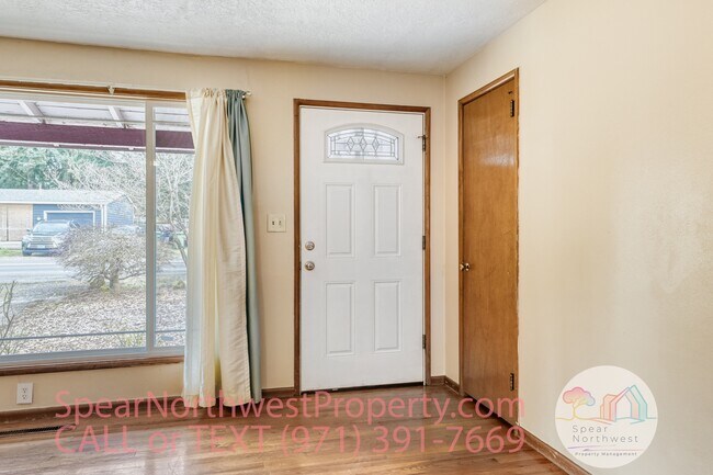 Building Photo - 9515 SE Stanley Ave