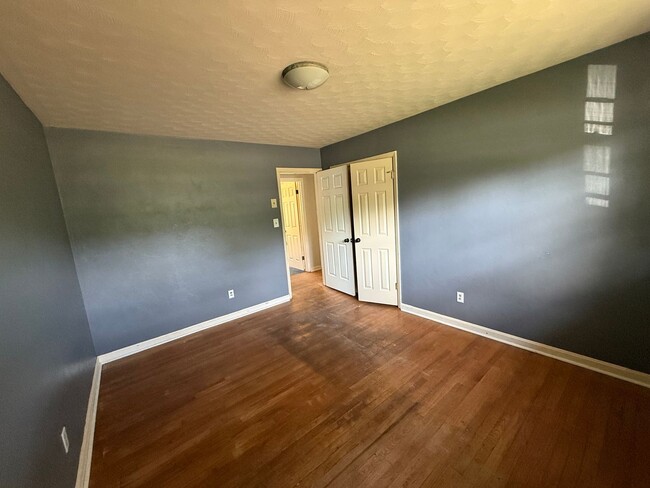 Building Photo - Welcome Home to Comfort and Charm in Decat...