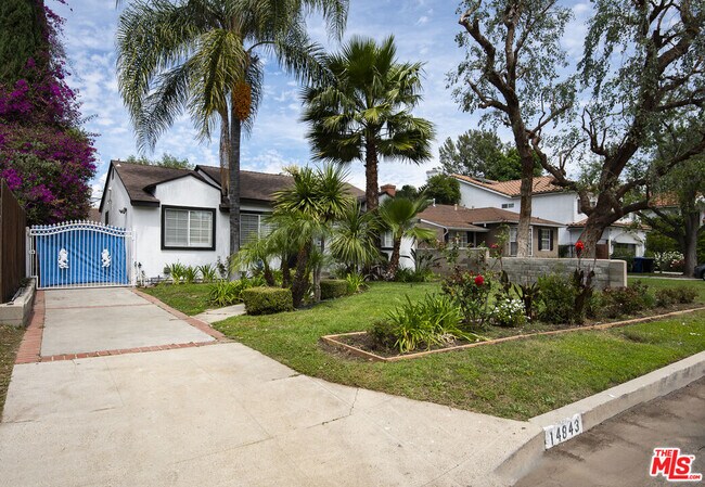 Building Photo - 14843 Morrison St