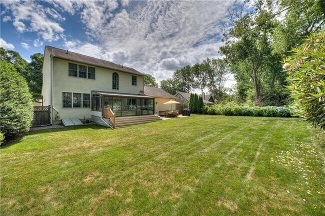 Building Photo - 103 Browns Farm Dr