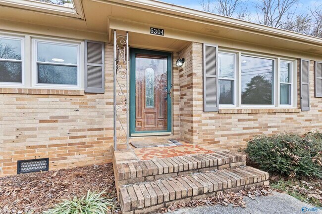 Building Photo - 6304 Davies Ave NW