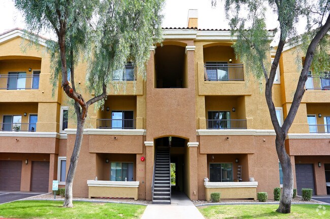 Building Photo - The Regents at Scottsdale
