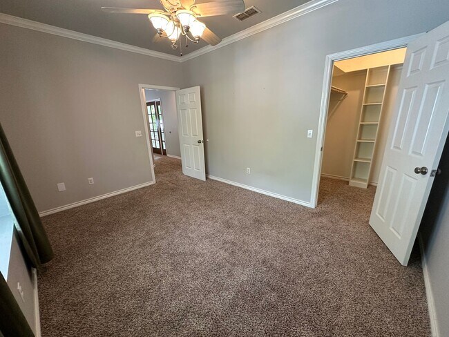 Building Photo - 3934 Hanover Pl
