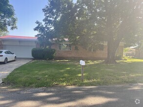 Building Photo - 104 Teen Dr