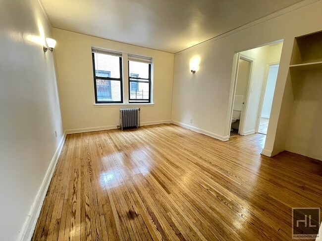 84 53 Dana Court #4L 84 53 Dana Ct Queens NY 11379 Apartment Finder 84 53 Dana Court #4L 84 53 Dana Ct Queens NY 11379 Apartment Finder
