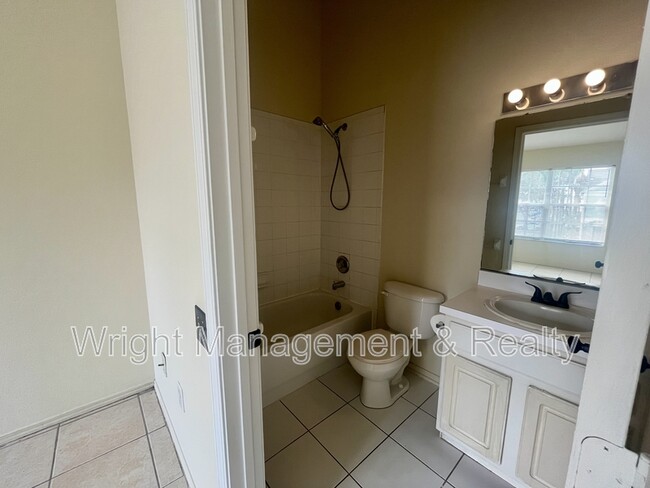 Building Photo - 2348 Lake Woodberry Cir