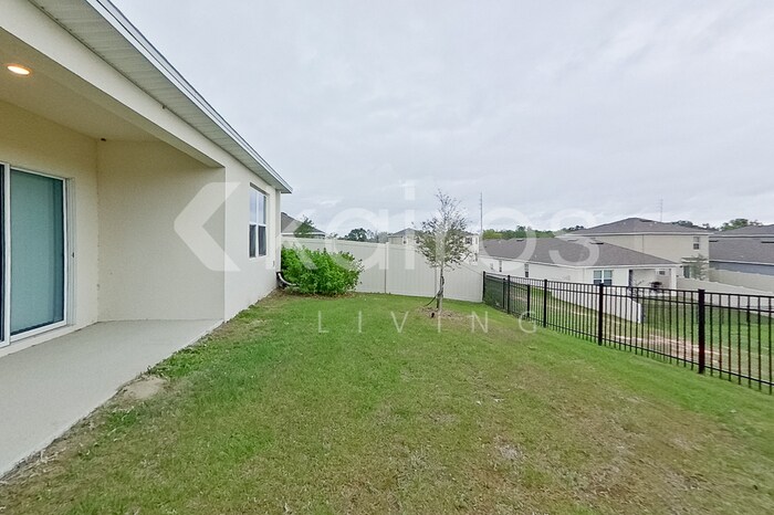 Building Photo - 32036 Katelin Cir