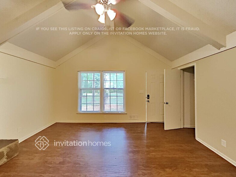 Building Photo - 2135 GA-85