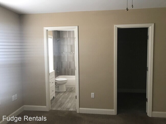 Building Photo - 3 br, 2.5 bath House - 315 Countryview Cove