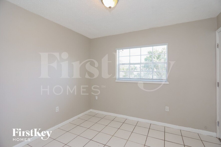 Building Photo - 30207 SW 158th Pl