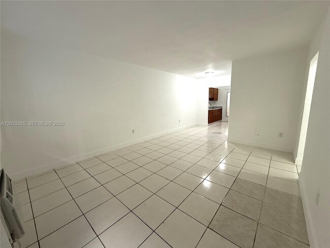 Building Photo - 6885 Byron Ave