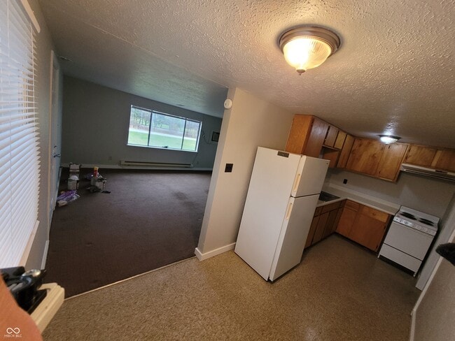 Building Photo - 315 N Lehr Dr