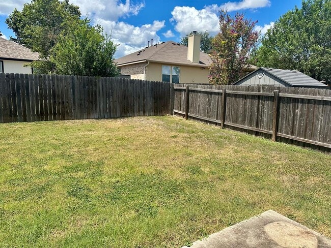 Building Photo - 112 Cowboy Cove