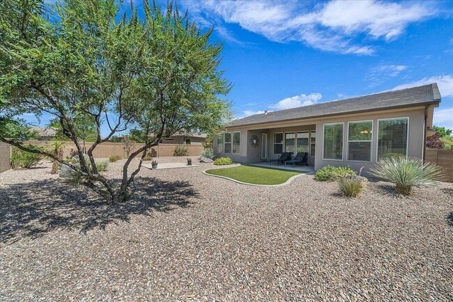 Building Photo - Coral Canyon Living! 3 Bedroom Home with C...