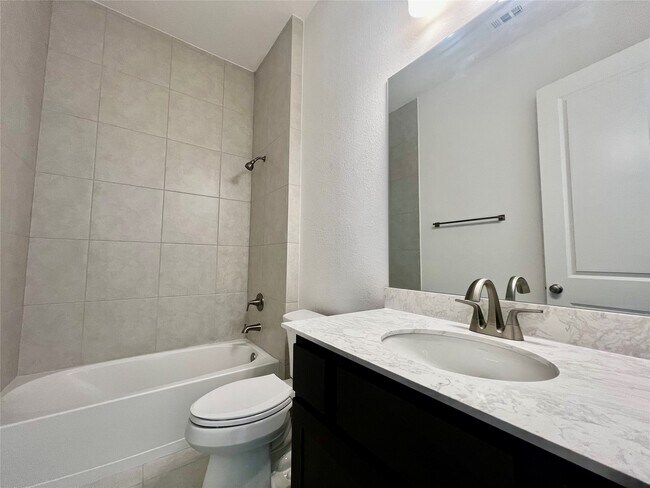 Building Photo - 10602 Blossom River Dr