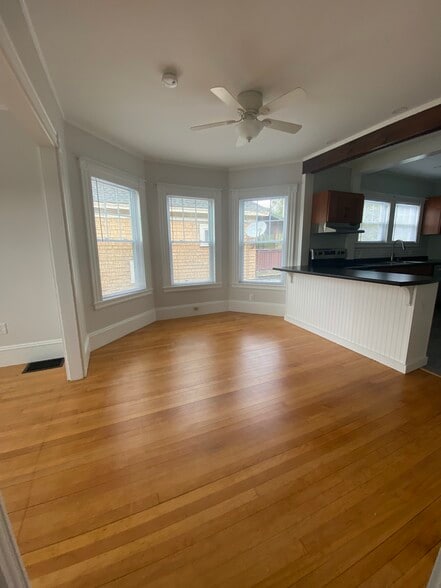 Building Photo - 71 Arsenal St