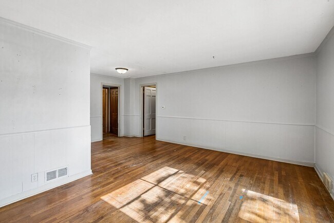 Building Photo - 3236 A St