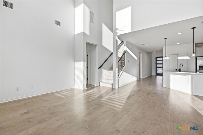 Building Photo - 13720 Jon Ryan Rd