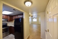Building Photo - 113 Rhonda Dr