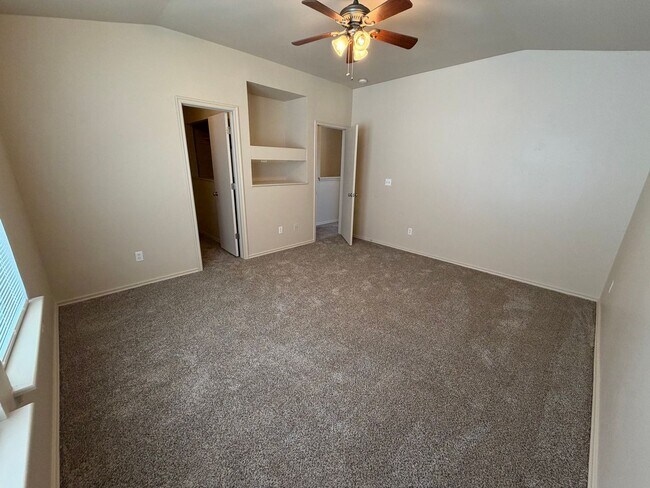 Building Photo - 212 Chalmette Dr
