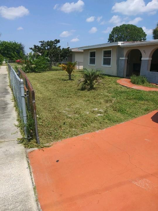 Primary Photo - 961 Darwin Ln NE