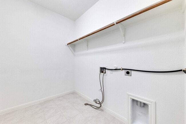 Building Photo - 17728 Zinfandel Dr