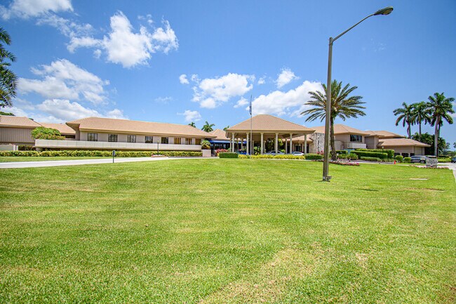 Building Photo - 8334 Cypress Ln