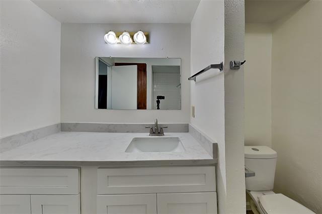 Building Photo - 7624 Oak Garden Trail