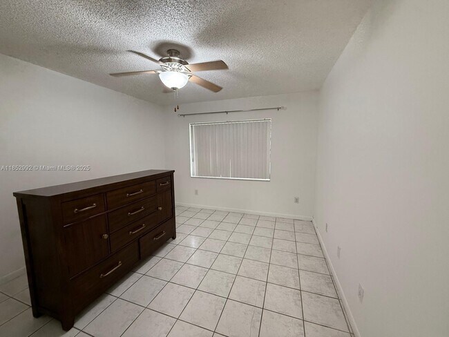 Building Photo - 6540 W 26th Dr