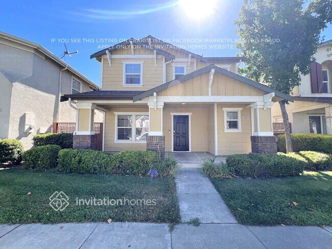 Building Photo - 3043 Roadrunner Dr