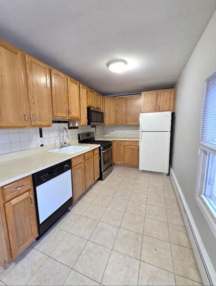 Building Photo - 109 Rhoda Ave