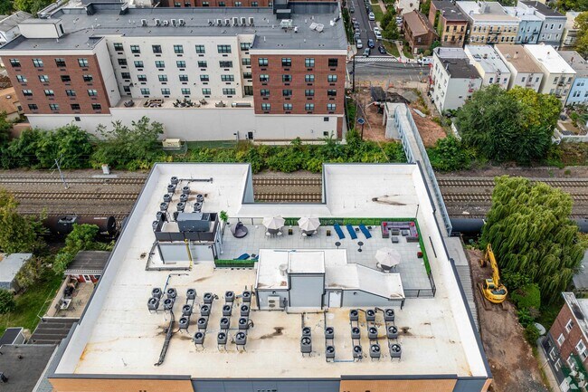 Building Photo - 117-121-121 Prospect Ave