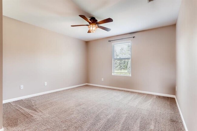 Building Photo - 1022 Harmony Ln