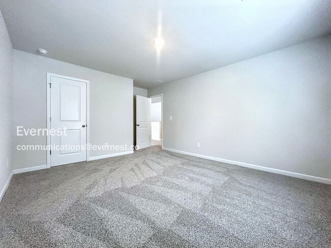 Building Photo - 3954 Brushy St