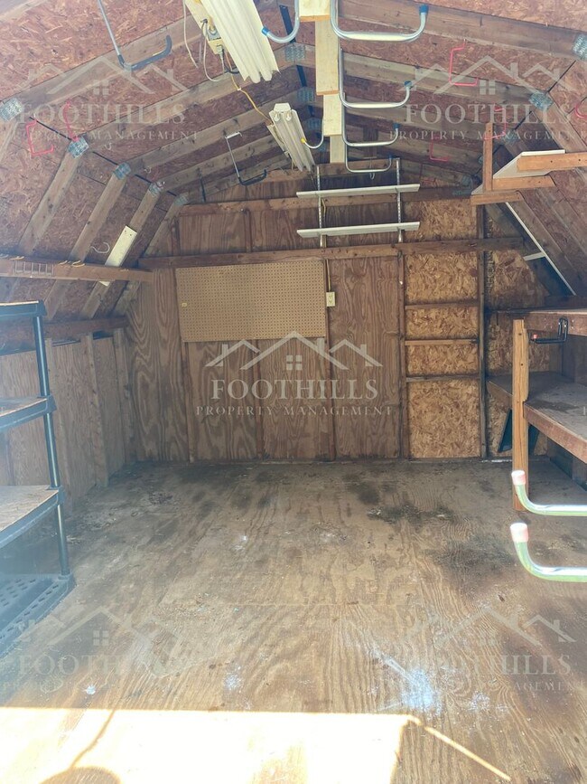 Building Photo - 209 Brentwood Cir
