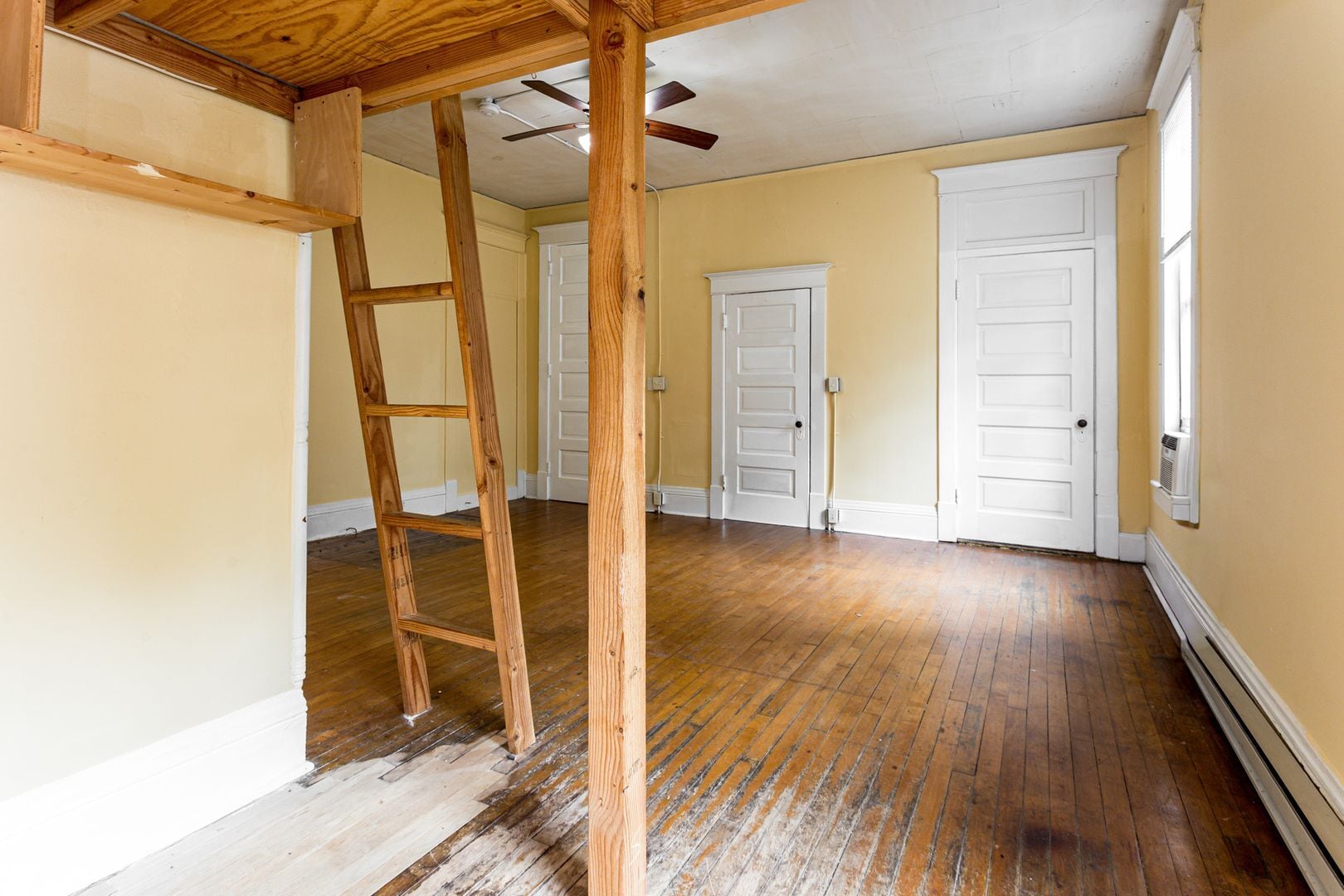 Building Photo - 938 Fortwood St