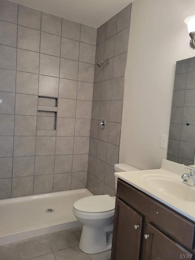 Building Photo - 1035 Old Trl Rd