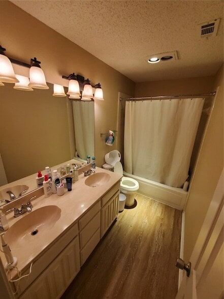 Building Photo - 4201 Murwick Dr