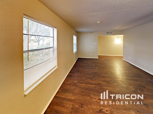 Building Photo - 7125 Hardwood Trail