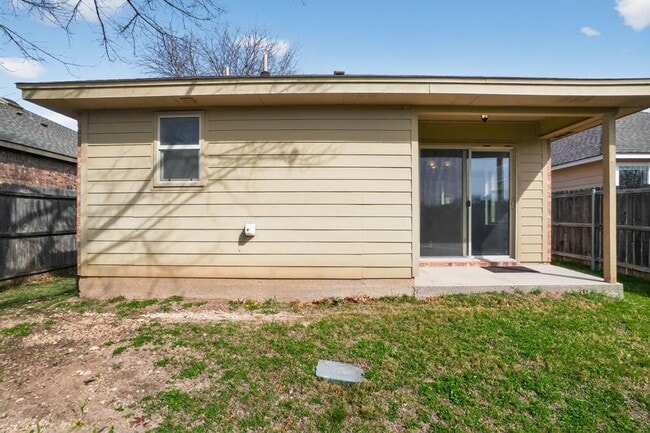 Building Photo - 1200 Brendon Lee Lane