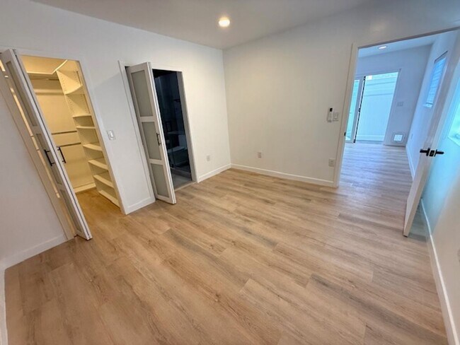 Building Photo - 4709 Maybank Ave